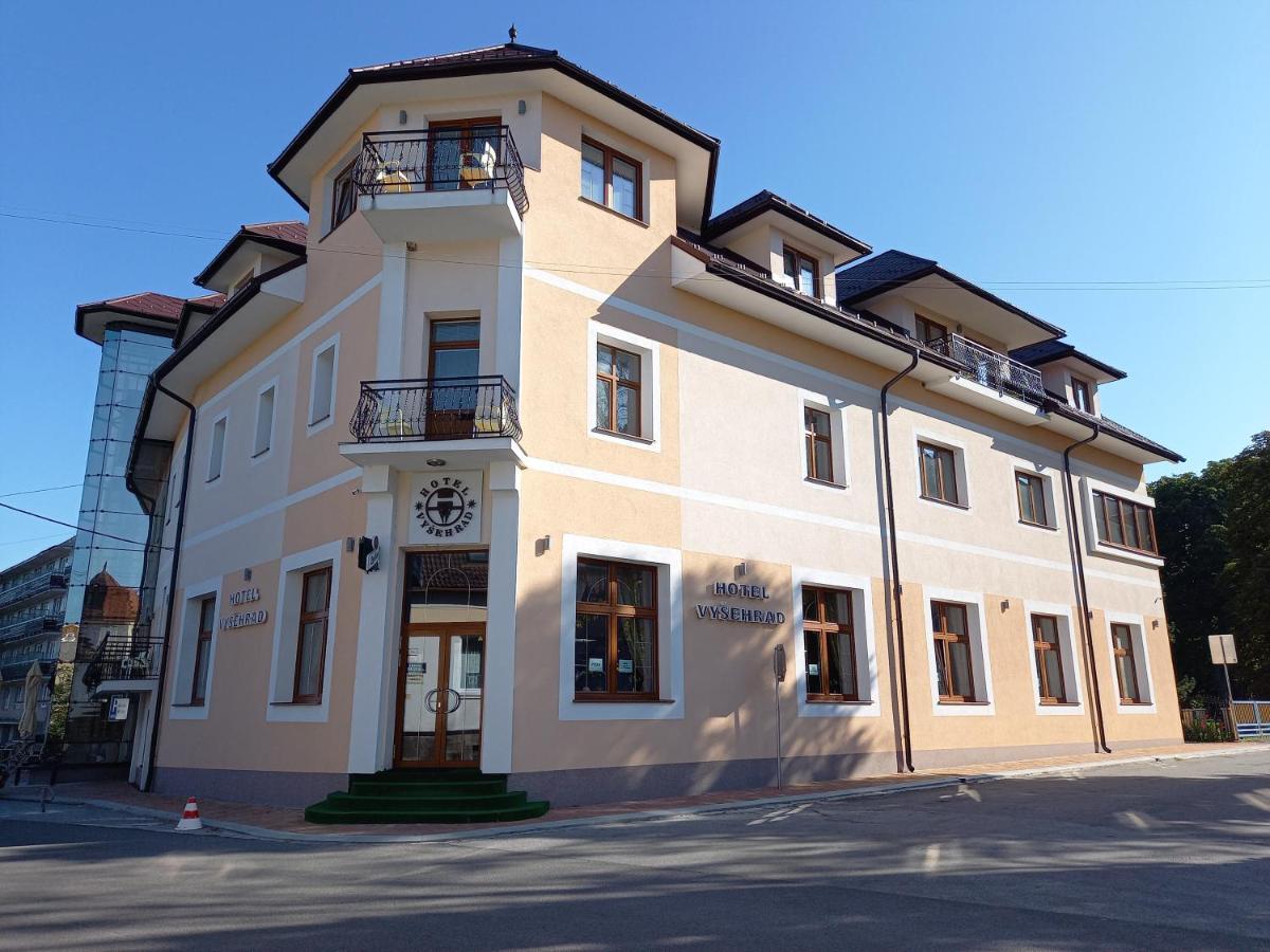 Hotel Vysehrad Turčianske Teplice Exterior foto